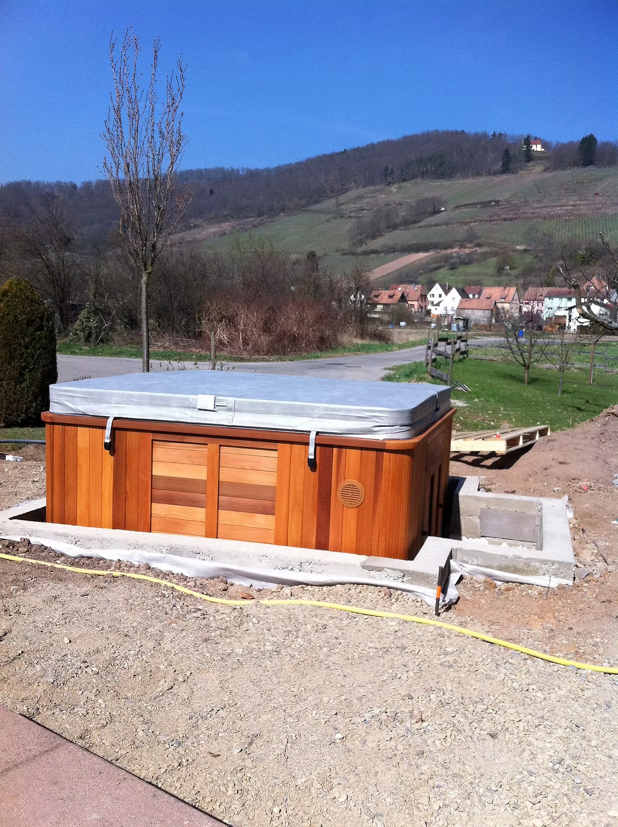 b080eb_8dcdb6a8a1b34a3796d3b84ab10dfc87~mv2_d_1587_2126_s_2